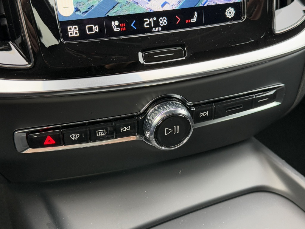 Volvo V60 b3 essential edition