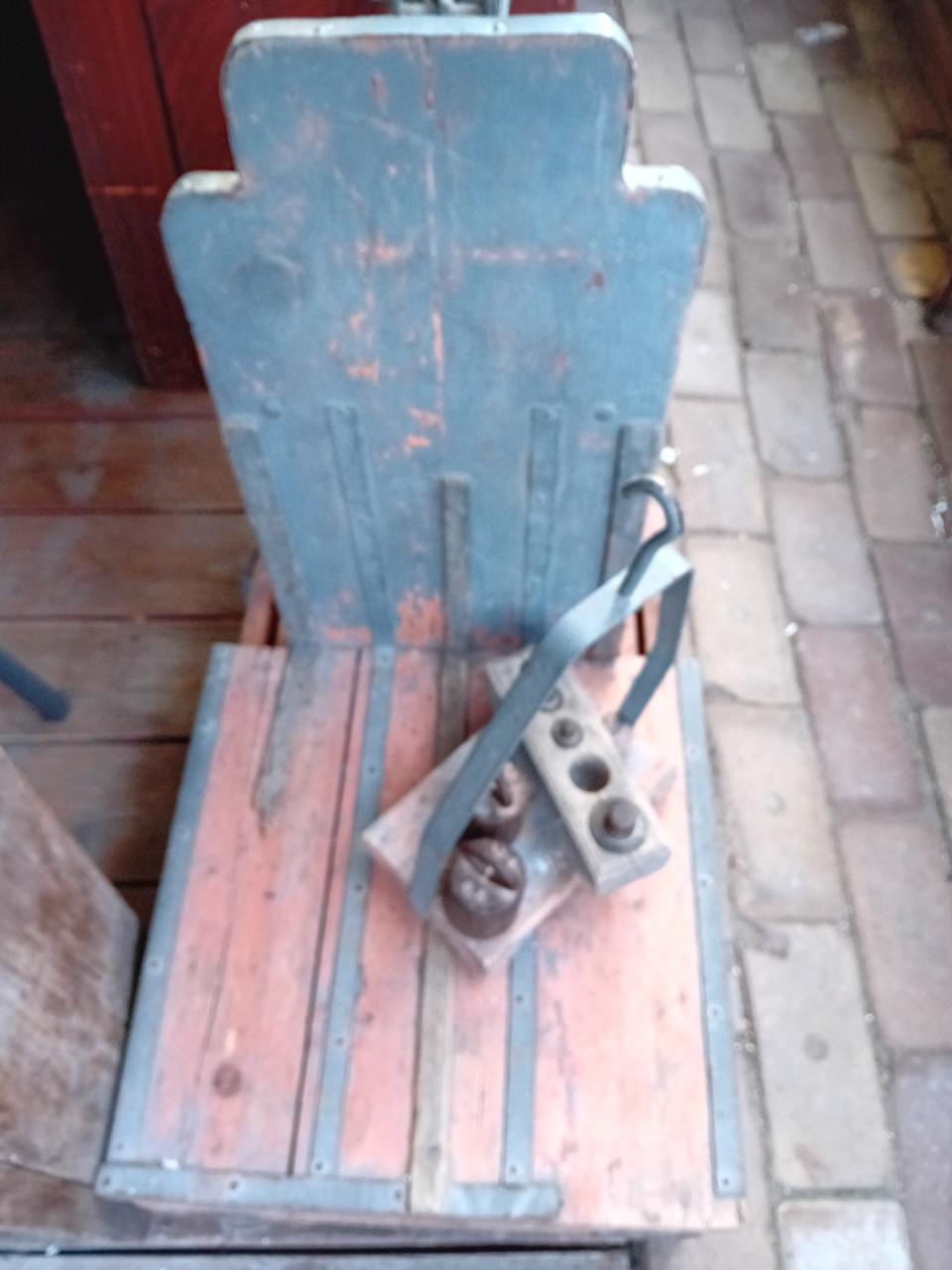 Kleine Bascule met Gewichten