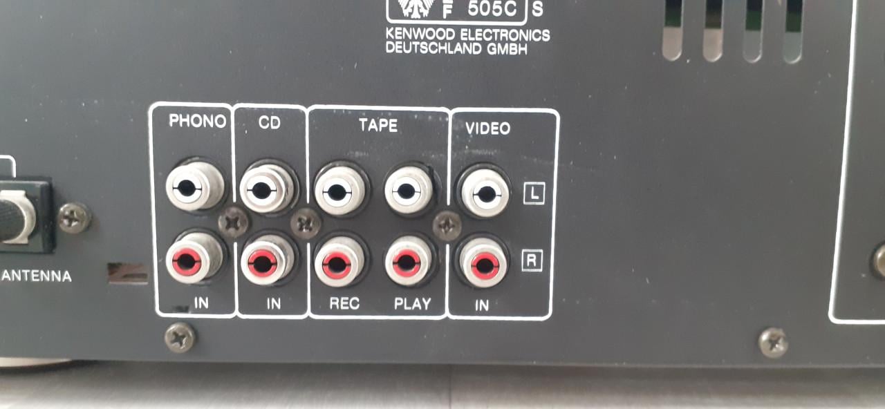 Kenwood KR-A4040 AM/FM Stereo Receiver