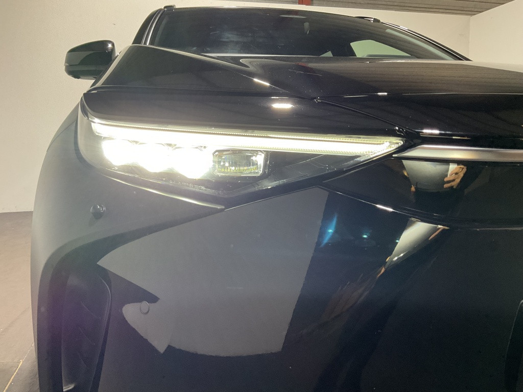 Toyota Bz4x premium 4wd 71 kwh 3 fase