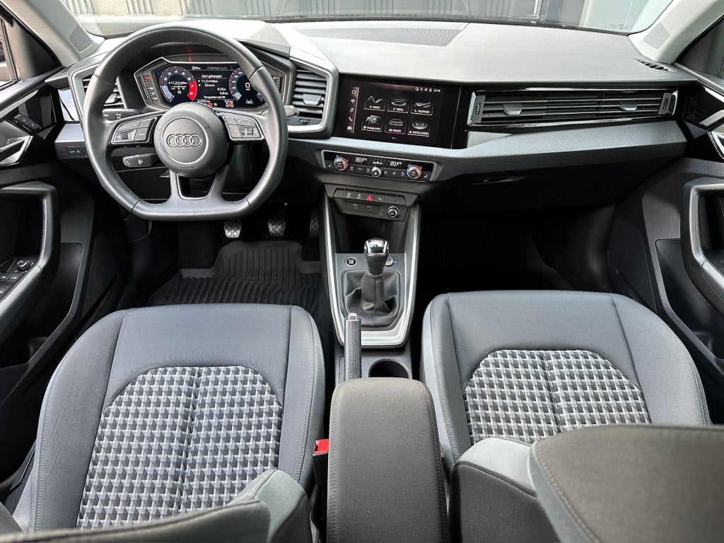 Audi A1 Sportback 25 tfsi advanced 2x led | carplay | keyless | cruise | st