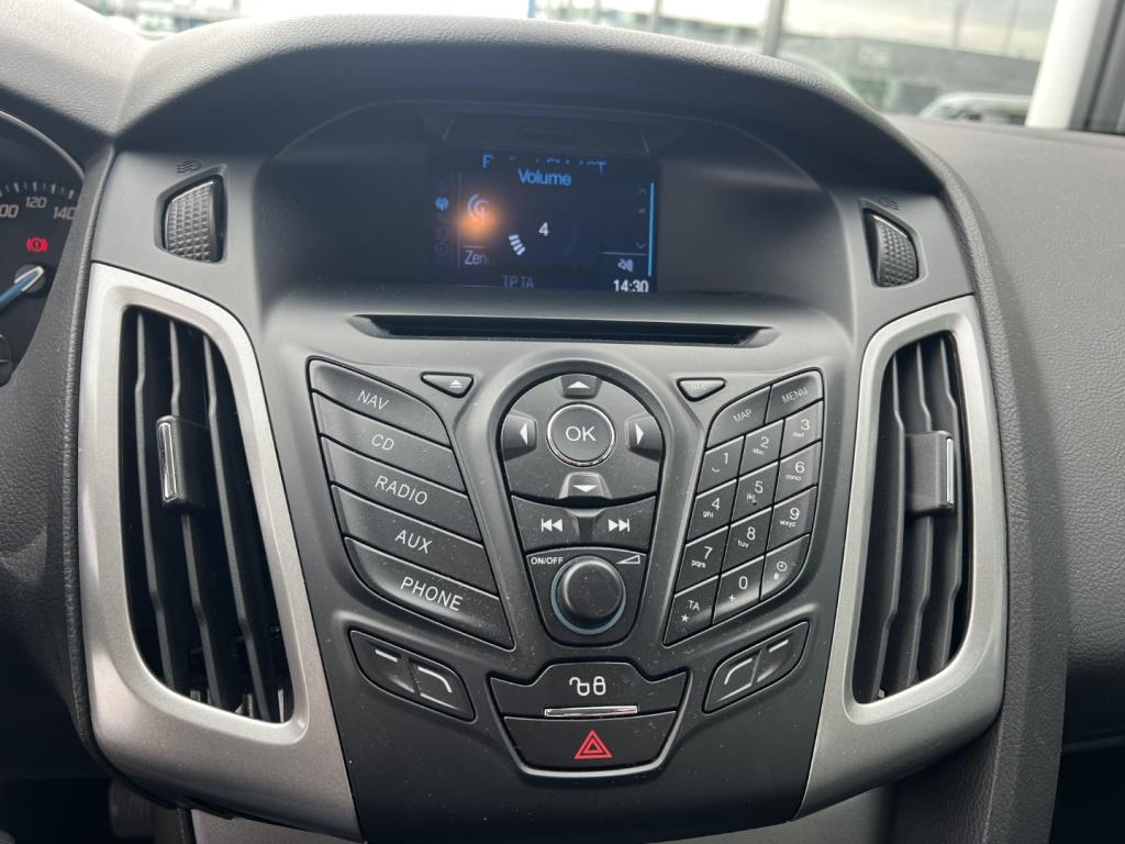 Ford Focus 1.0 ecoboost 100pk edition , trekhaak , voorruitverwarming