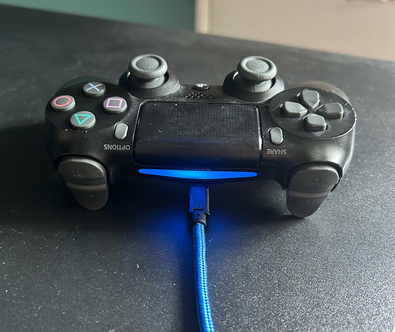 Playstation 4 controllers