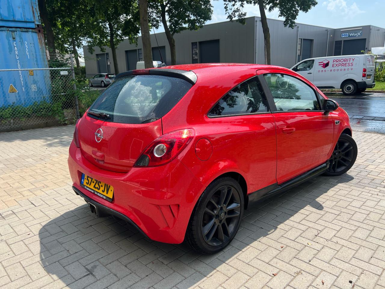 Opel Corsa 1.4-16V Enjoy Airco/Cruise