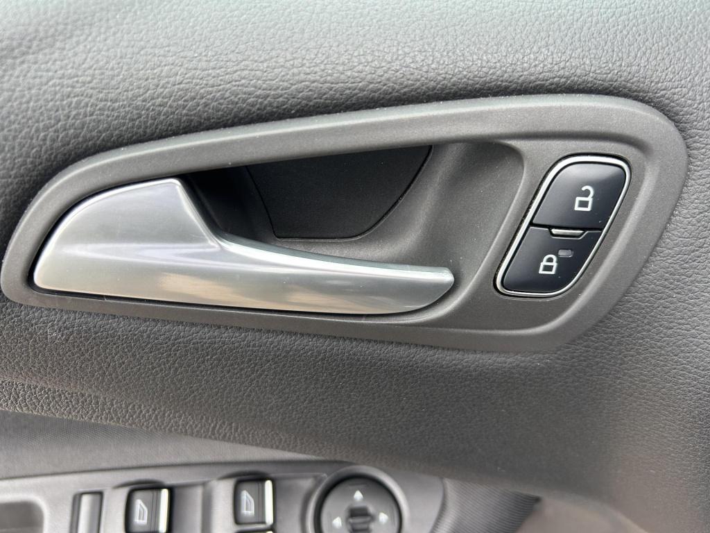 Ford C-max 1.5 titanium mooie staat|lage km stand