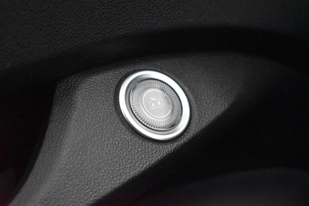 Fiat 500 icon 42 kwh | climate control | cruise control | trekhaak | achter