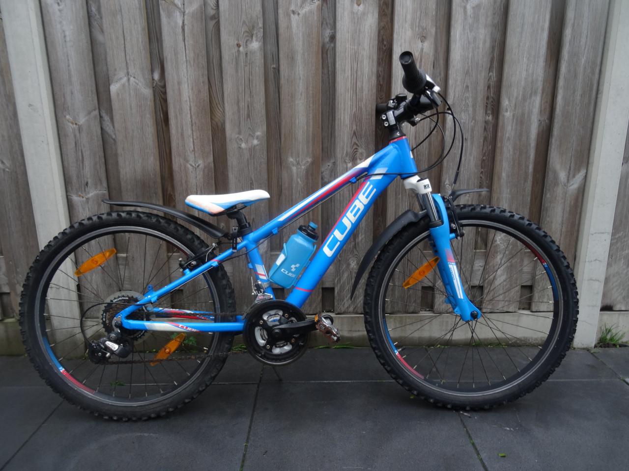 Cube 24ā³ kinder/jeugd mountainbike ā 21 versnellingen