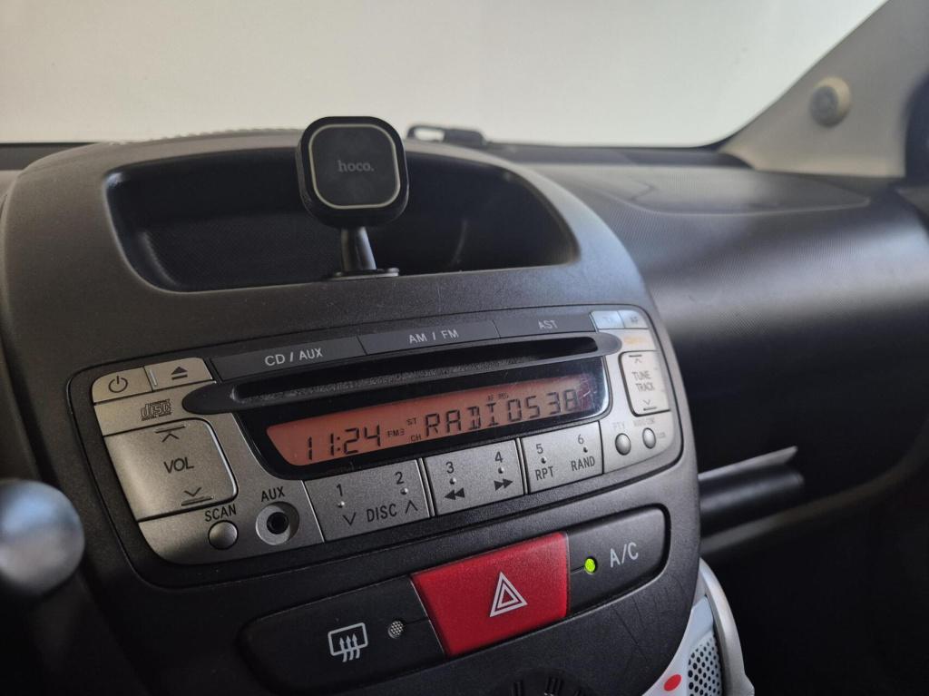 Toyota Aygo 1.0 / 5-deurs / airco / origineel nl