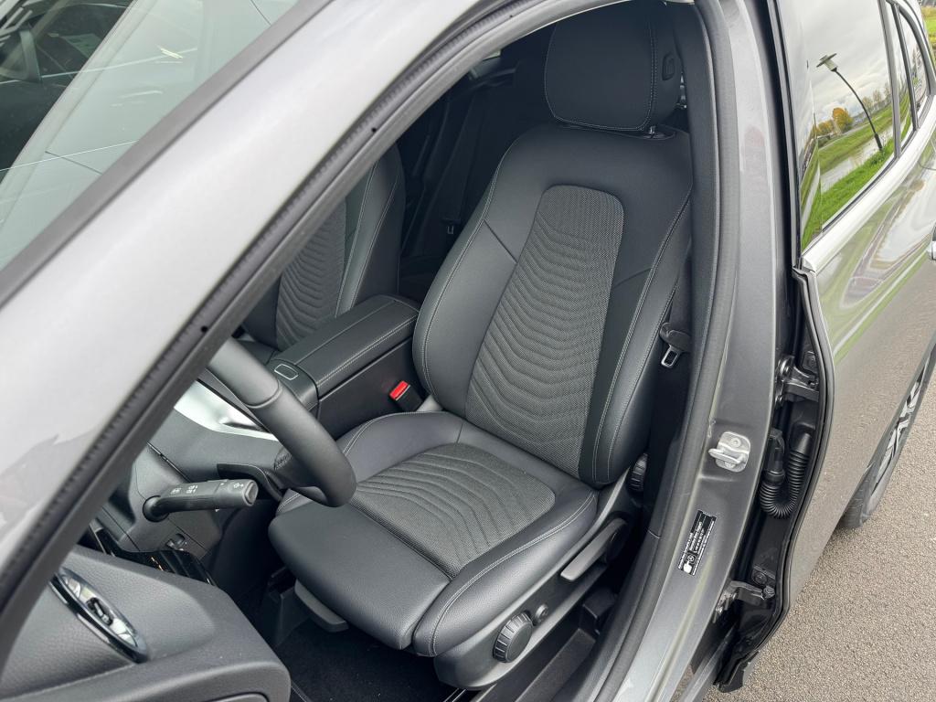 Mercedes-Benz Gla-klasse 250 e progressive line advanced plus automaat ,ele