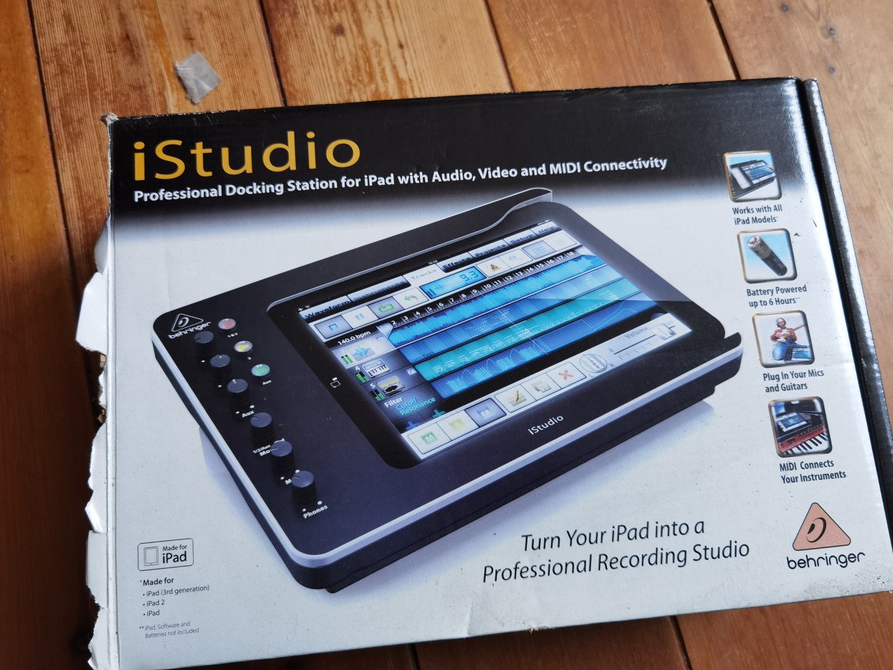 Beringer iStudio ipad docking station