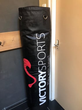 Bokszak van Victory Sports (150 cm x Ø 35 cm en ± 39 kg)