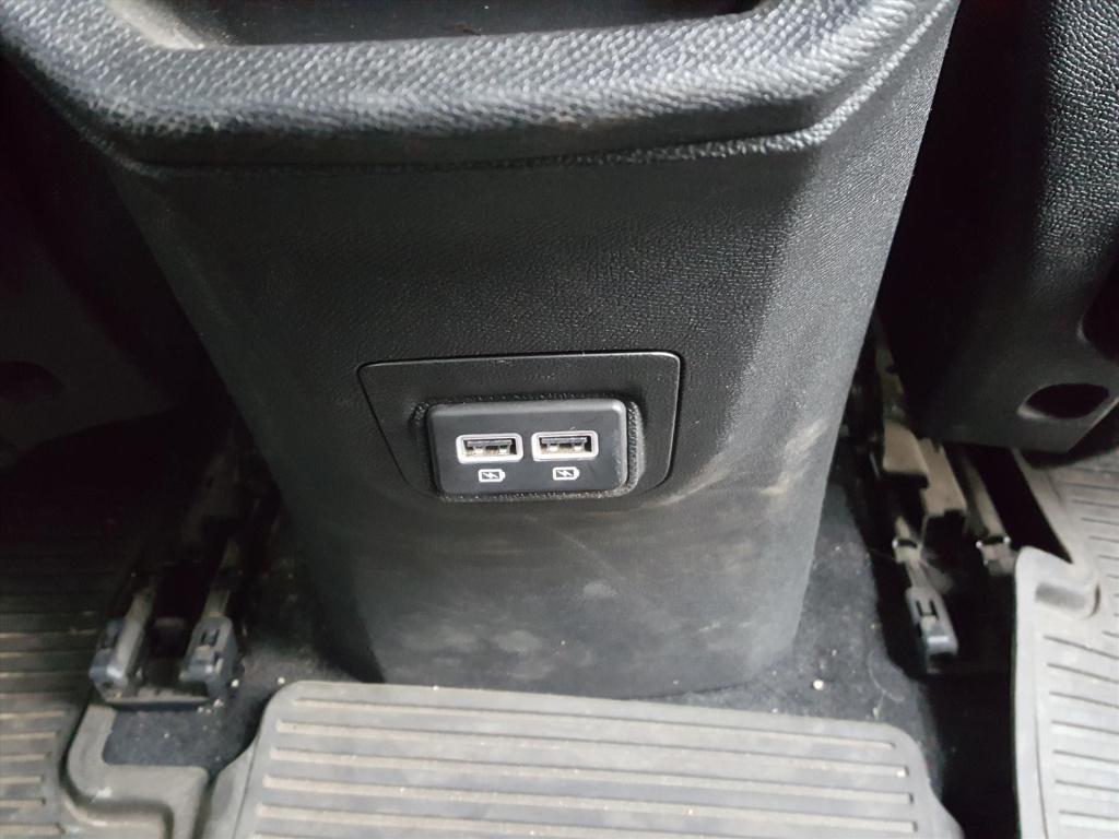 Peugeot 3008 1.2 130pk s&s gt automaat navigatie | trekhaak | apple carplay