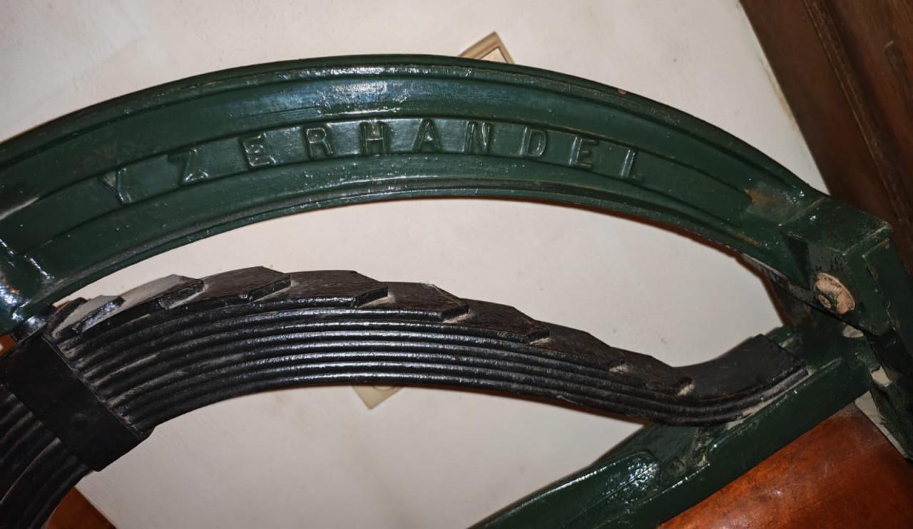 ANTIEK / de vereenigde yzerhandel / MANGEL