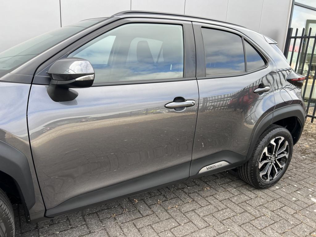 Toyota Yaris Cross 1.5 hybr 115 dynamic | parkeersensoren | stoel+ stuur ve