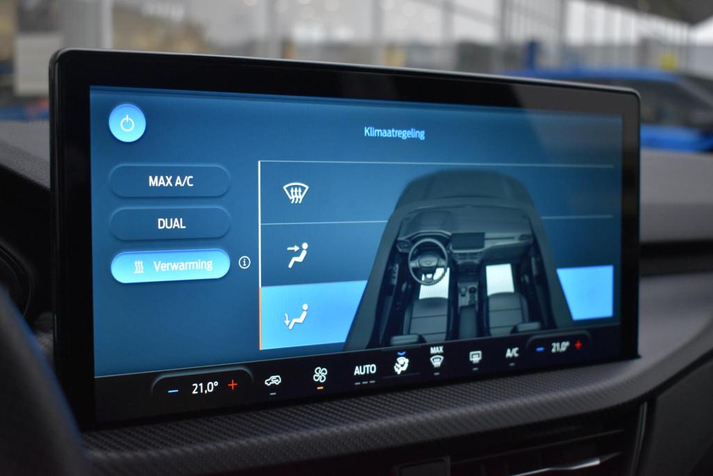 Ford Kuga 2.5 phev st-line x | panoramadak | climate control | adaptieve cr