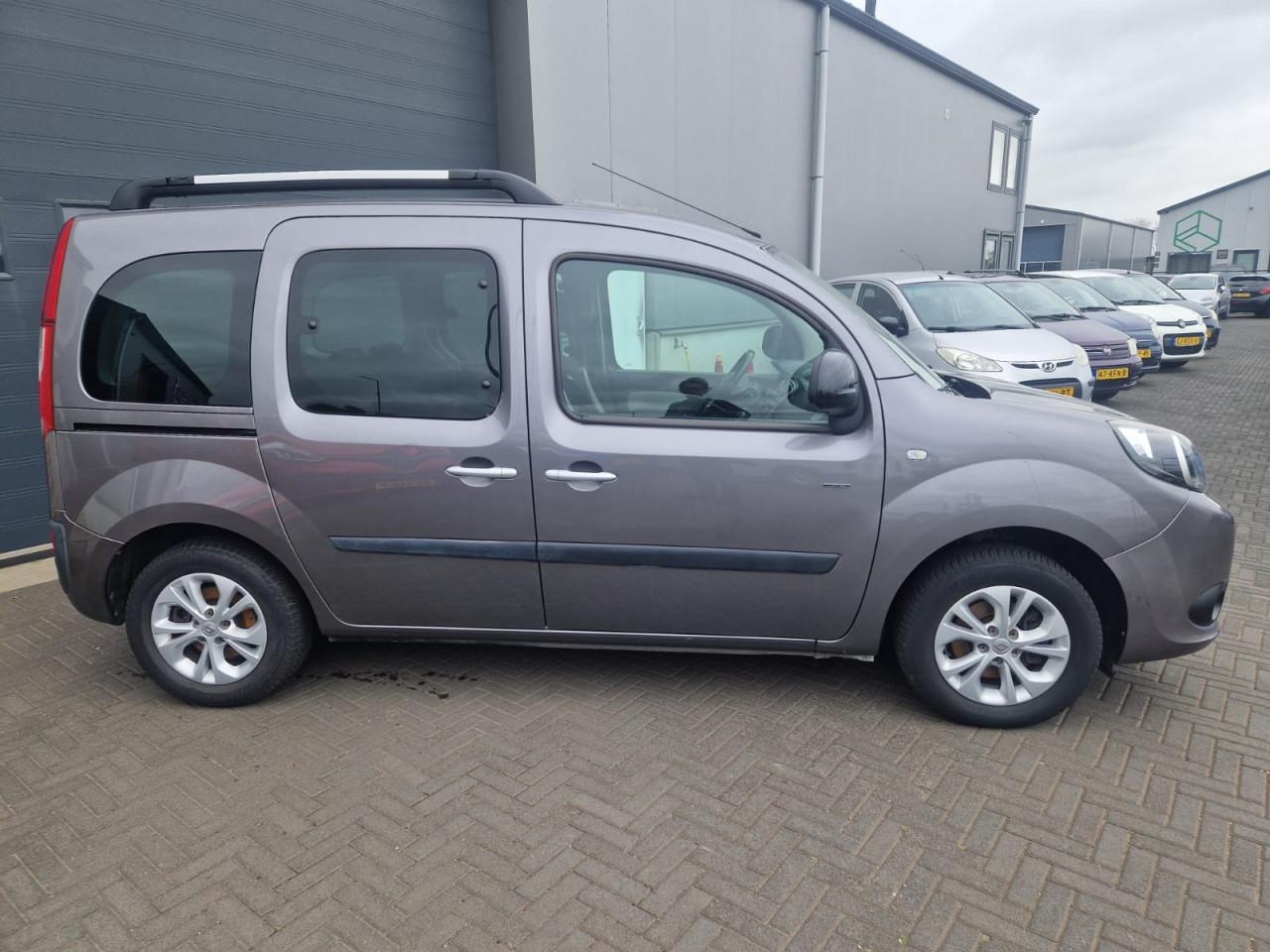 TE KOOP RENAULT KANGOO 1.2 TCE LIMITED START/STOP EURO 6 MPV