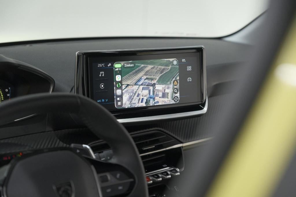 Peugeot 208 1.2 hybrid 110 e-dcs6 style | parkeersensoren | apple carplay |