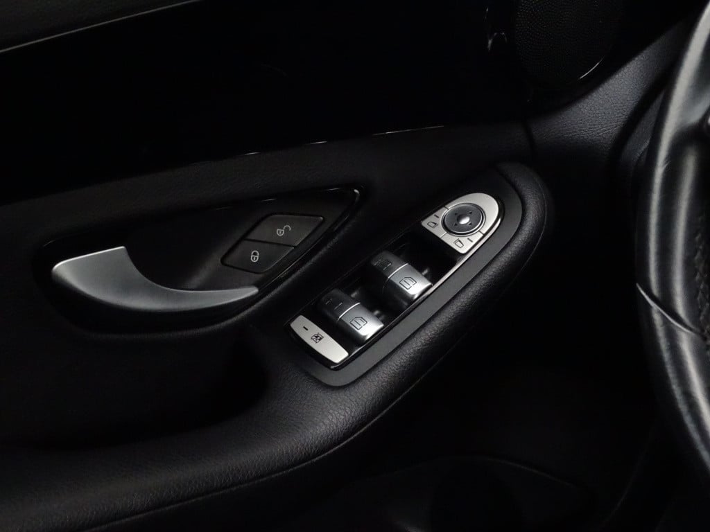 Mercedes-Benz C-Klasse 180 cdi edition | led | navi | bluetooth