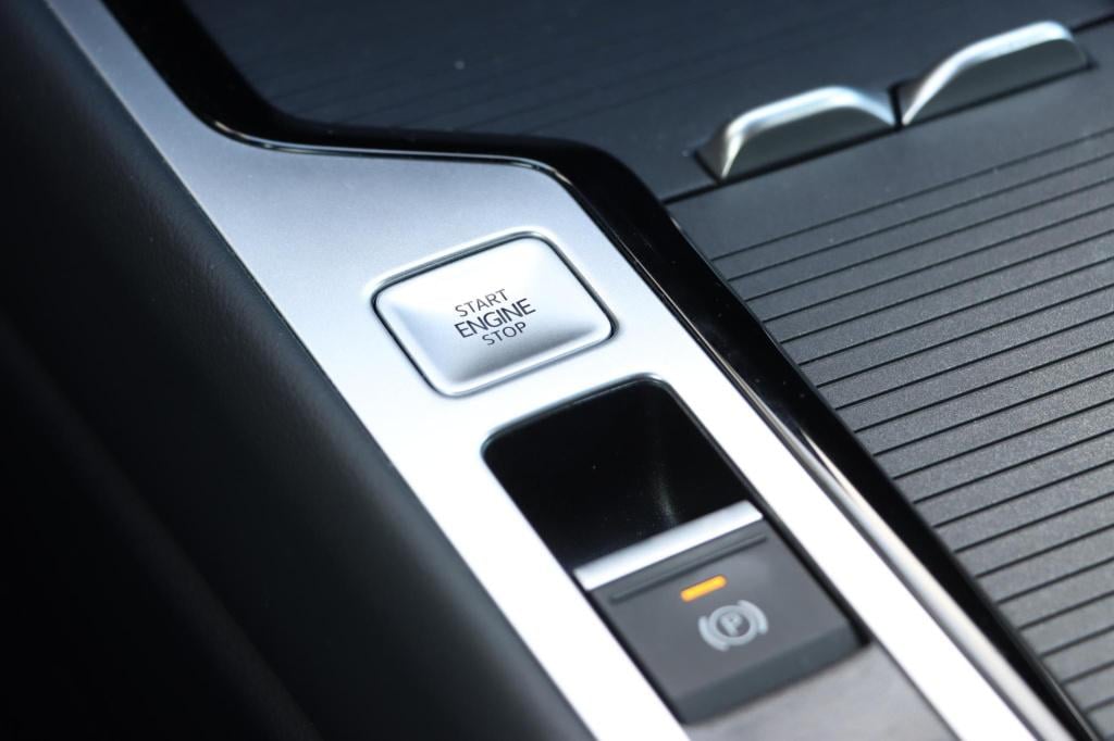 Volkswagen Passat variant 1.5 etsi r-line business dsg7 150pk ergo stoel | 