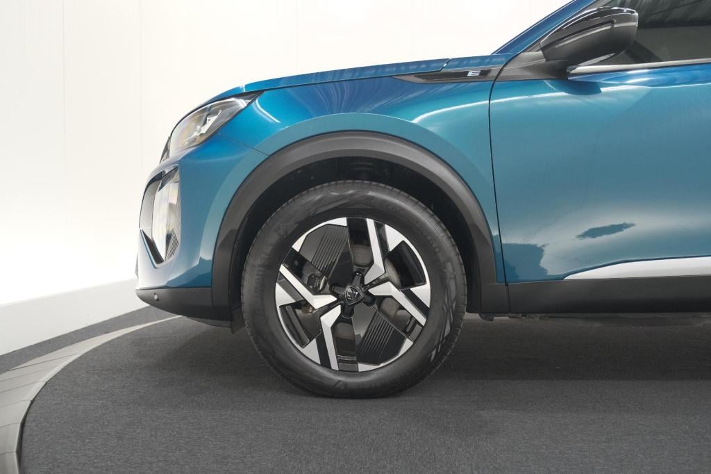 Peugeot E-2008 ev allure avantage 54 kwh | 97,8% soh | 11 kw lader | apple 