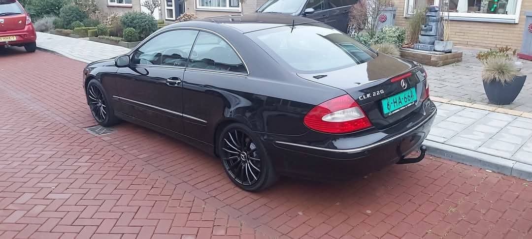 Zeer mooie Mercedes CLK 220 Cdi Coupe