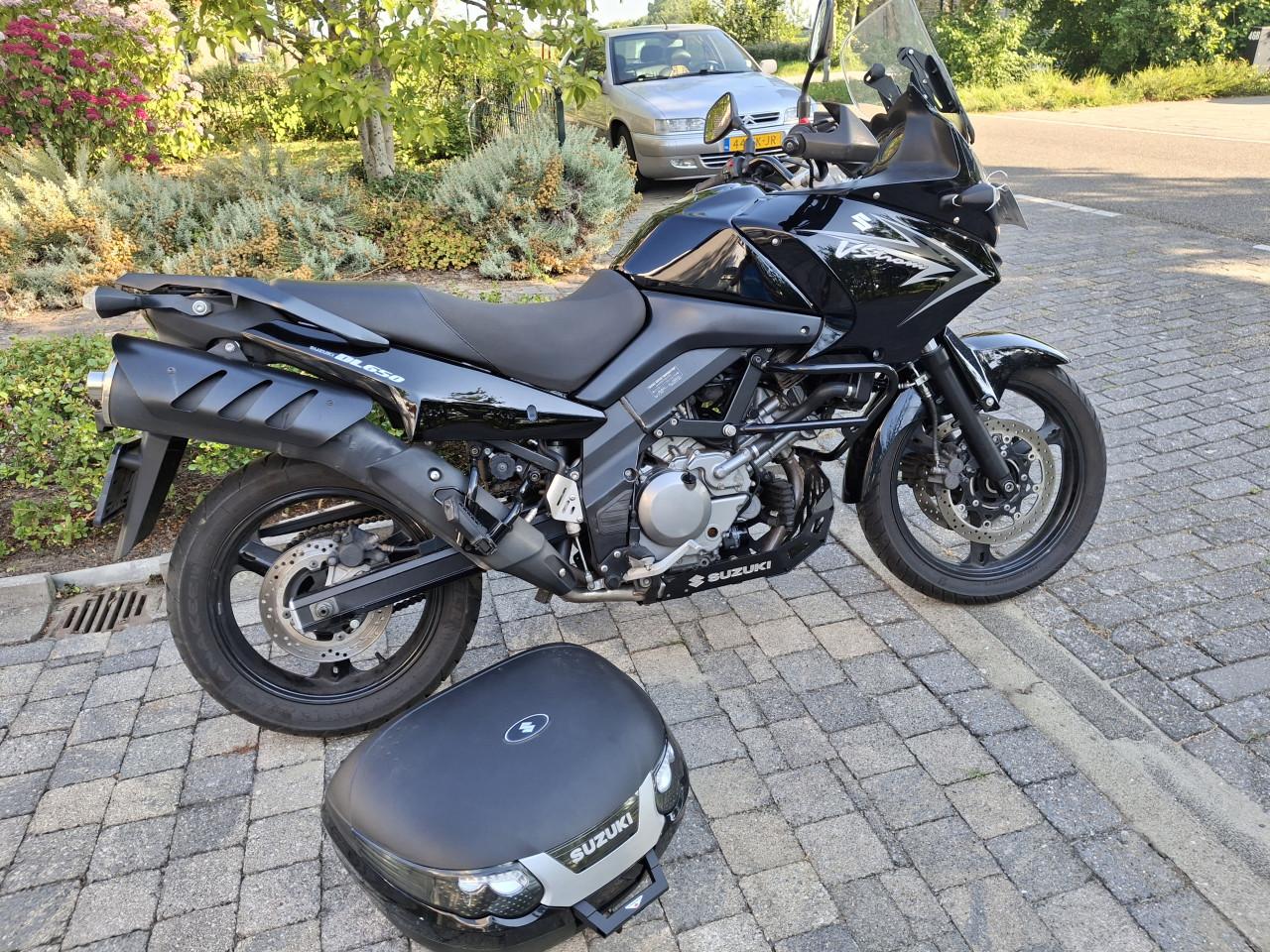 SUZUKI DL 650 V-STROM `010 TOPSTAAT KOOPJE;;