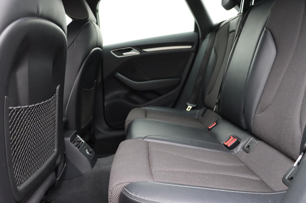 Audi A3 sportback 1.0 tfsi sport s line edition 115pk