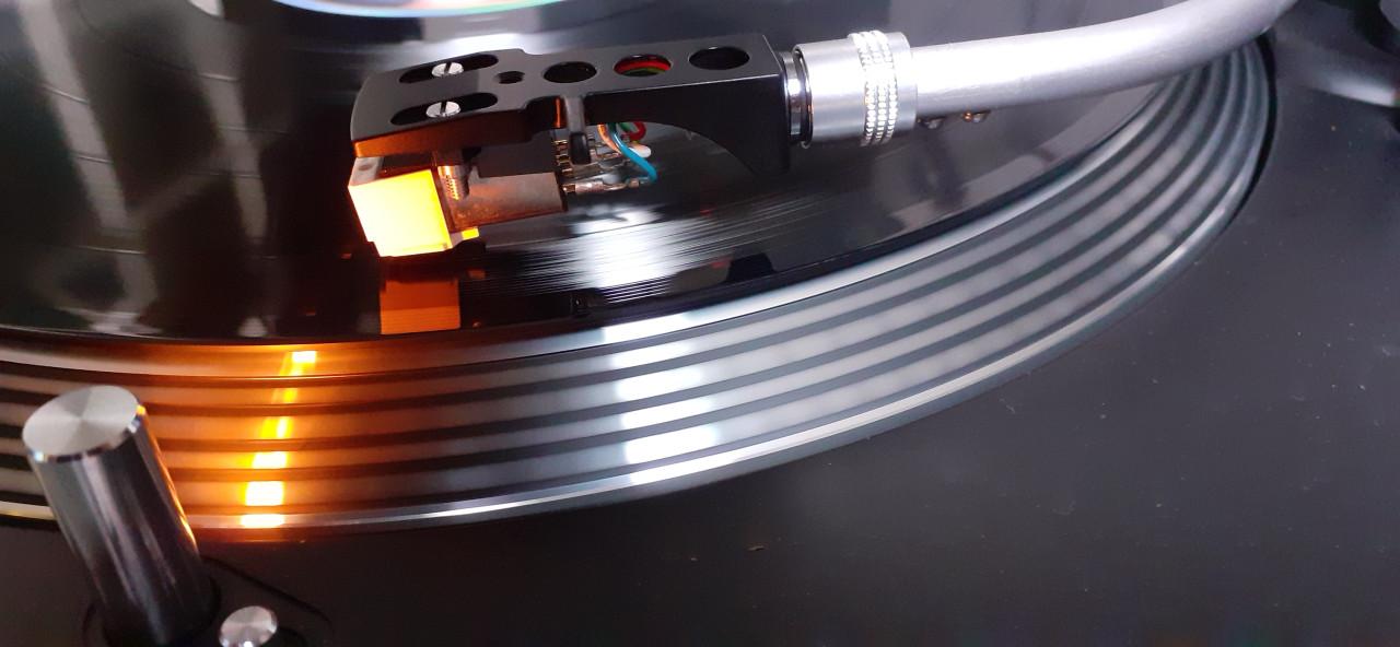 Lenco l-400 bk direct drive proffesional draaitafel