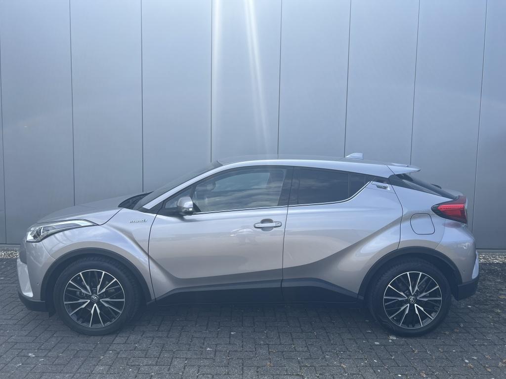 Toyota C-hr 1.8 hybrid executive | all-seasonbanden | dealeronderhouden
