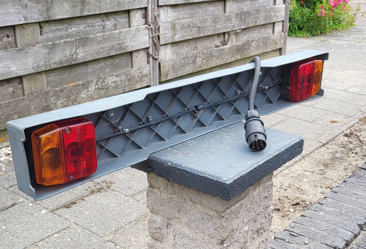 Lichtbalk incl 7 polige stekker