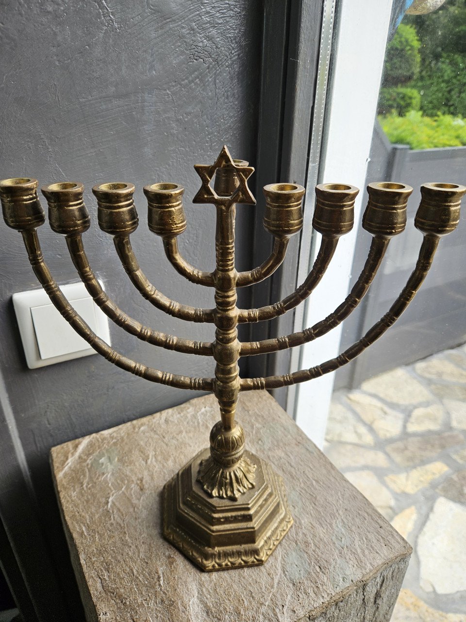 Prachtige grote zware antieke Joodse kandelaar, 9 armen....