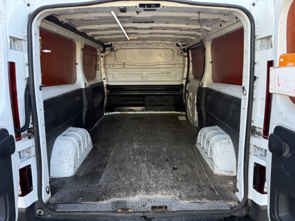 Renault Trafic 1.6 dci t29 l2h1 générique | nl-auto | navi | clima | cruise