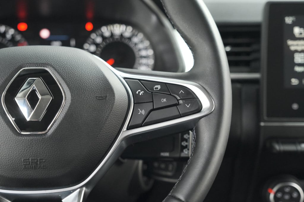 Renault Captur tce 100 zen | apple carplay | cruise control | dab+ radio