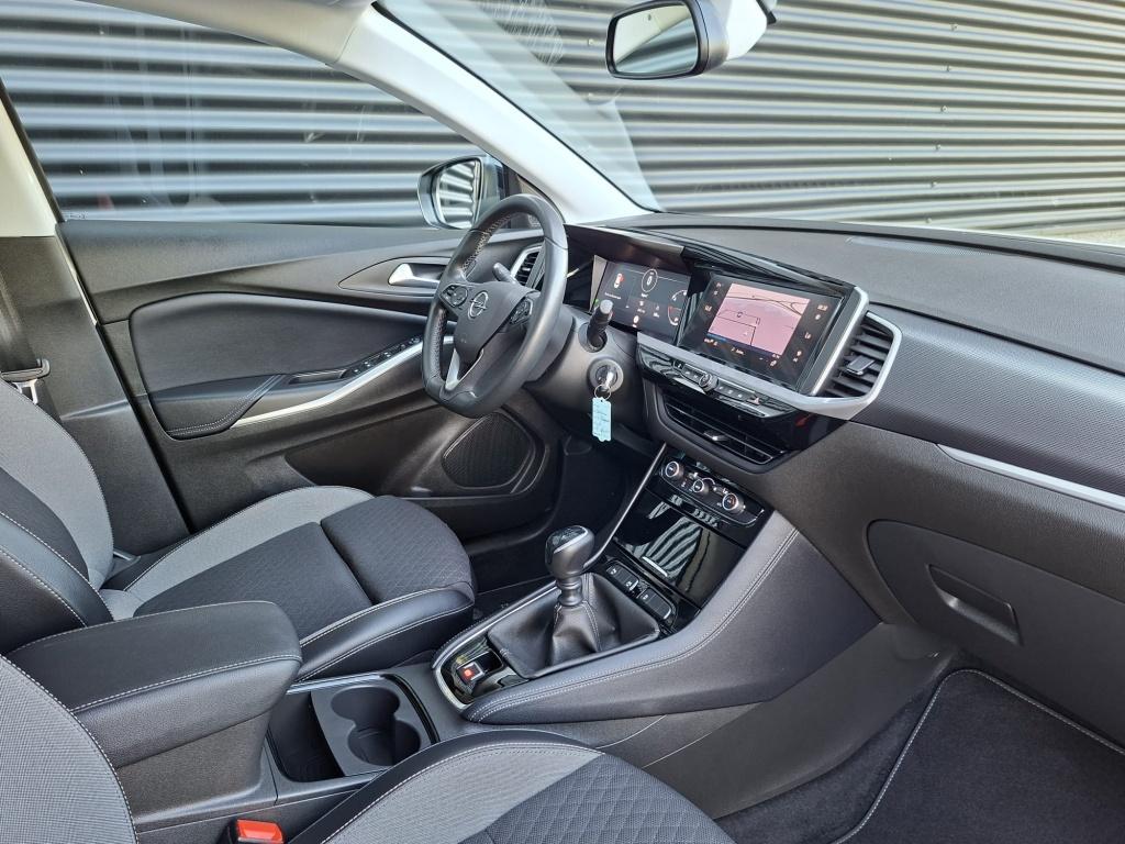 Opel Grandland 1.2 turbo 130pk elegance