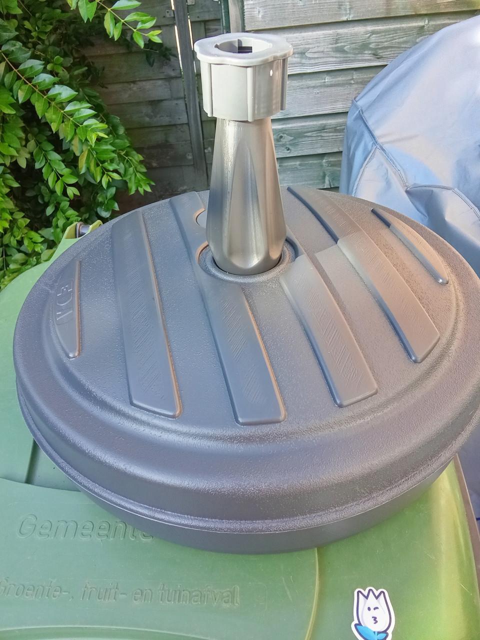 Parasolvoet sranghouder heeft diameter van 5.5 cm
