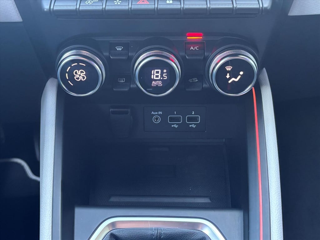 Renault Clio 1.0 tce 90pk techno| camera| navi|lm|carplay|rijklaarprijs inc