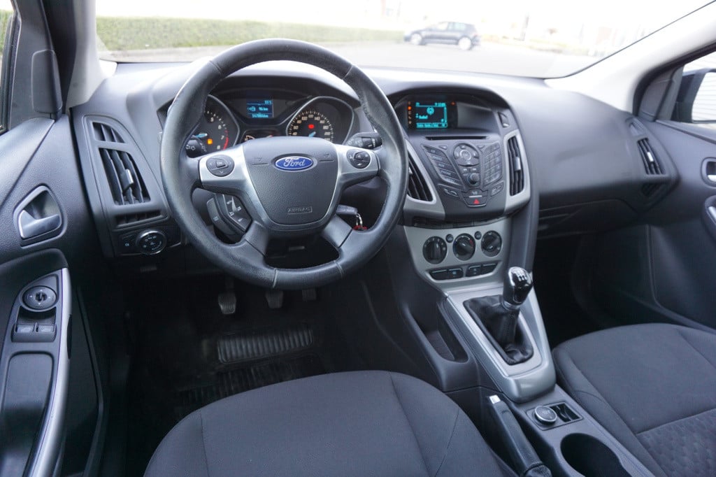 Ford Focus 1.0 ecoboost edition airco / cruise / elektr. ramen / lm velgen 