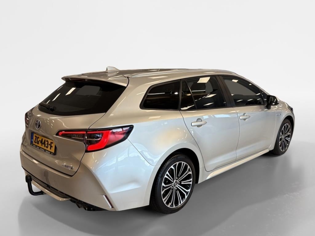 Toyota Corolla Touring Sports 2.0 hybrid first ed.