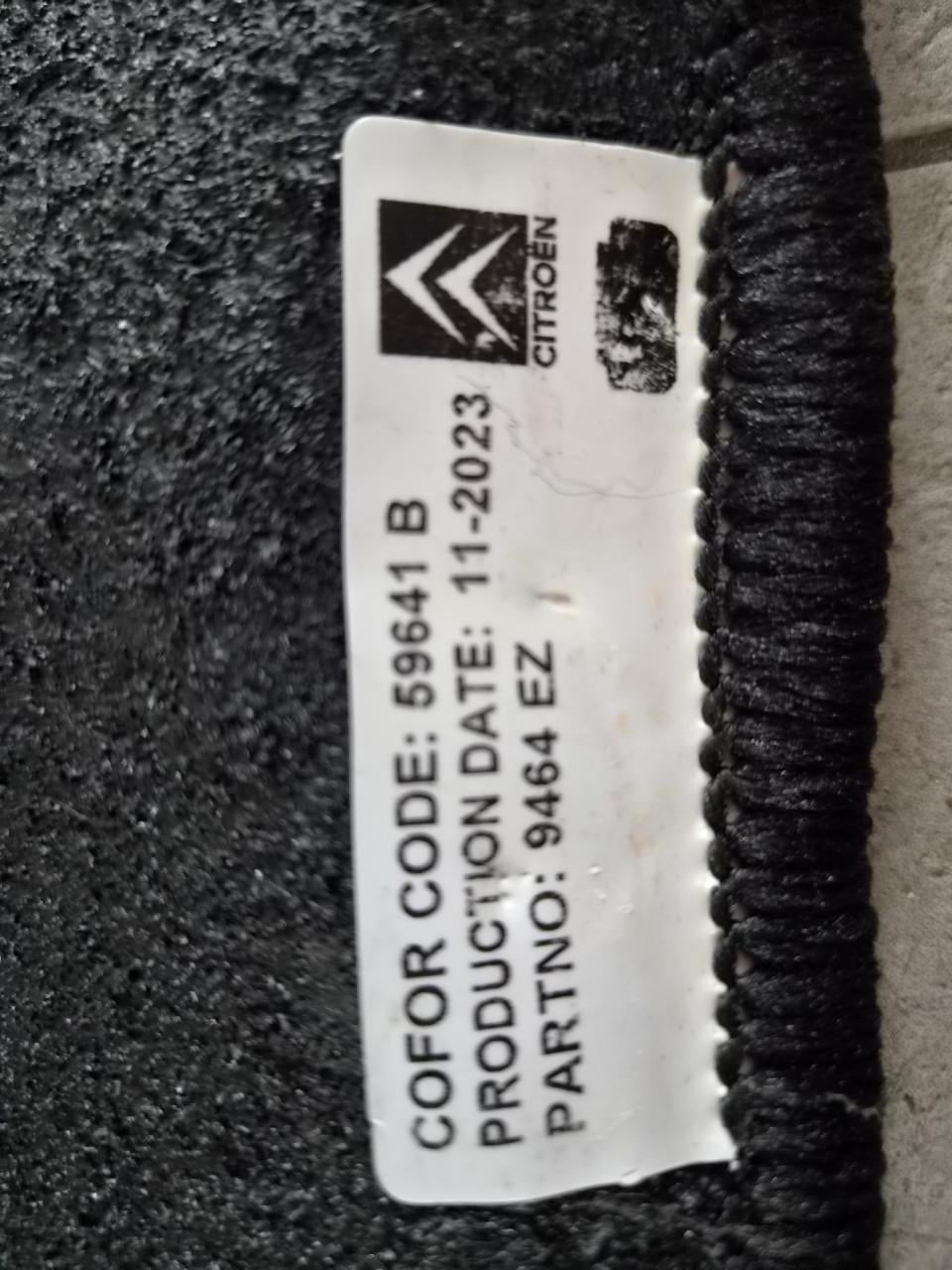 Gloednieuwe kofferbakmat voot Citroën C3 (pure tech)