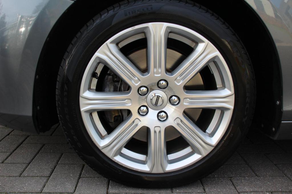 Volvo V40 1.5 t2 inscription aut. - leder - full led - navi - citycafety - 