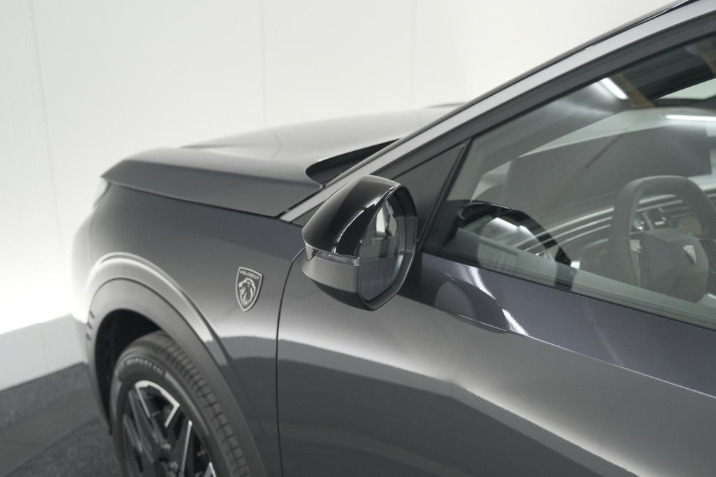 Peugeot 5008 1.2 hybrid 145 gt | panoramadak | camera | elektrische achterk
