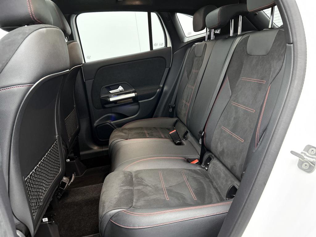 Mercedes-Benz Gla-klasse 250 e amg plug-in hybride amg line | night pakket 