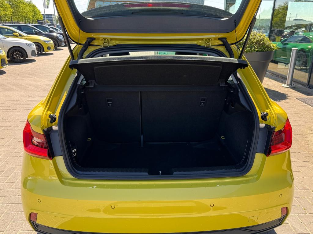 Audi A1 Sportback 25 tfsi s-edition * matrix led * stoelverwarming * adapti