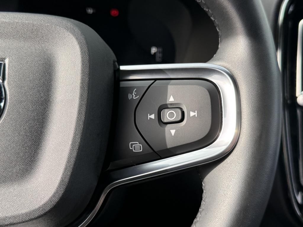 Volvo C40 recharge twin pro 408pk| panodak| 360camea| h&k sound