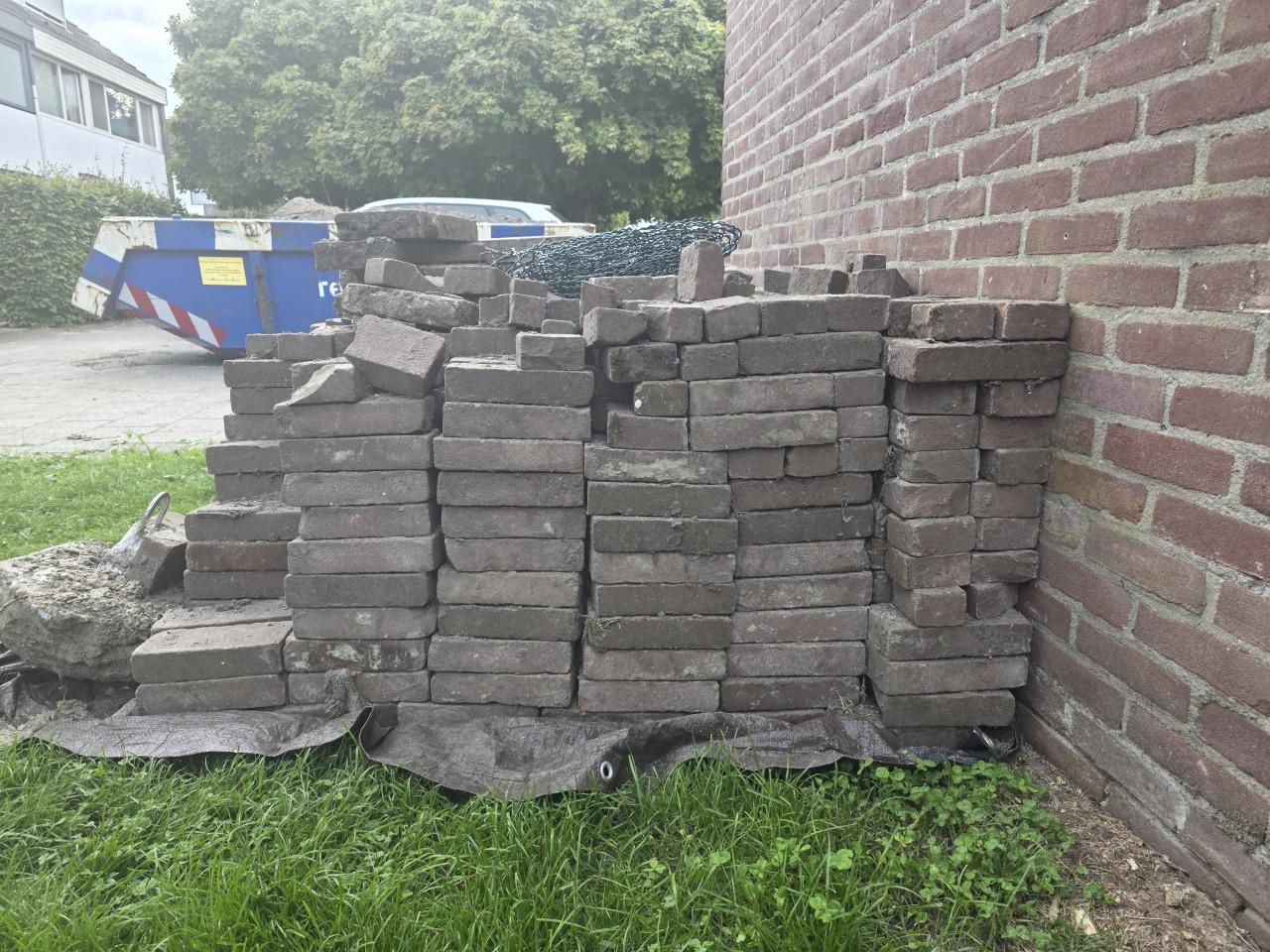 Bakstenen + opsluitbanden