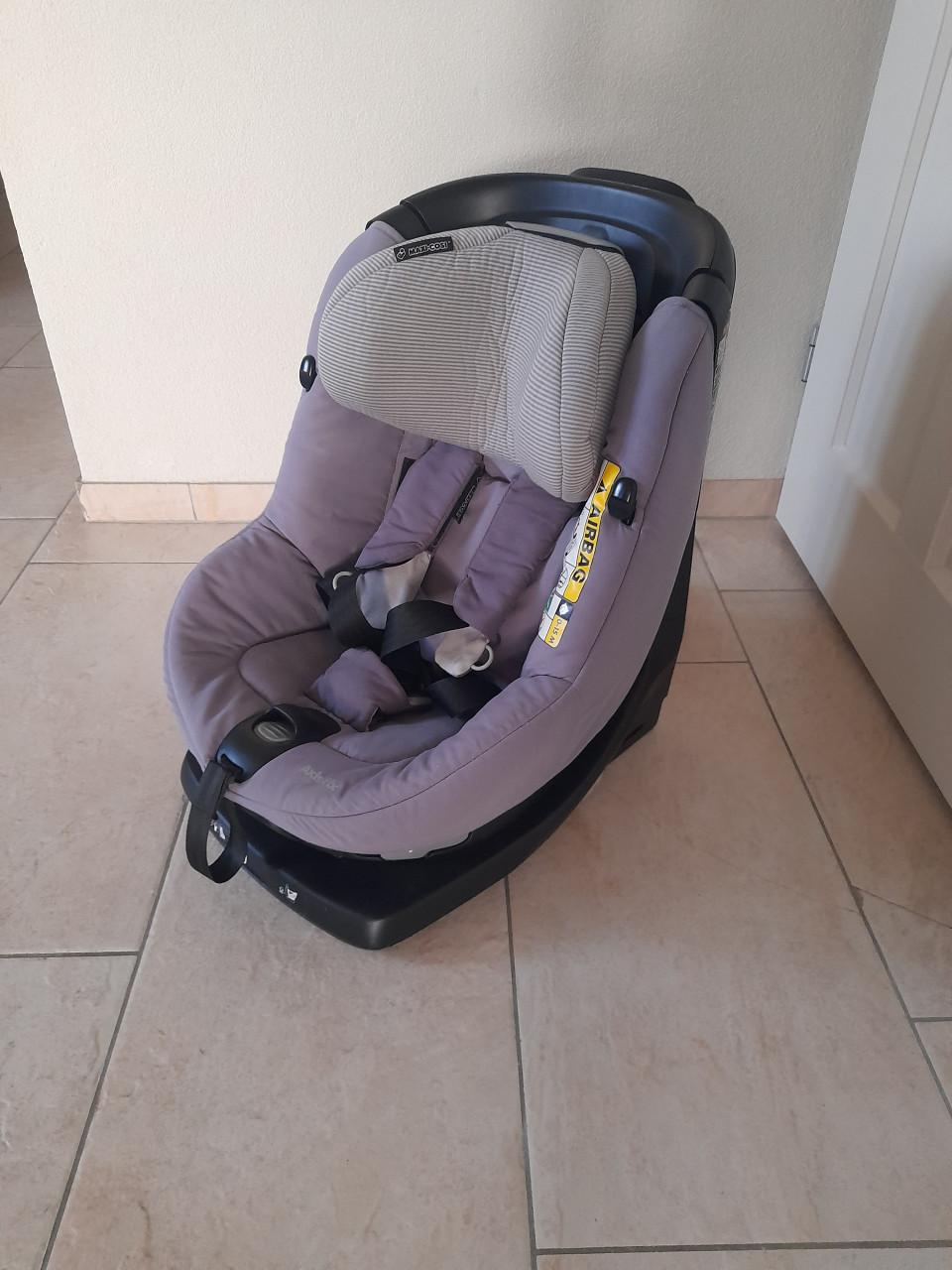 Maxi - cosi Axissfix 360° draaibaar (in goede nette staat)