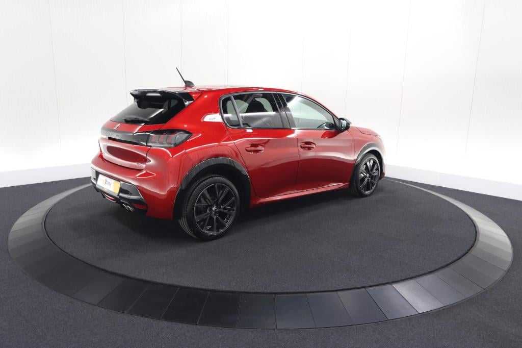 Peugeot 208 1.2 puretech 130 gt | alcantara pack | panoramadak | dodehoekde