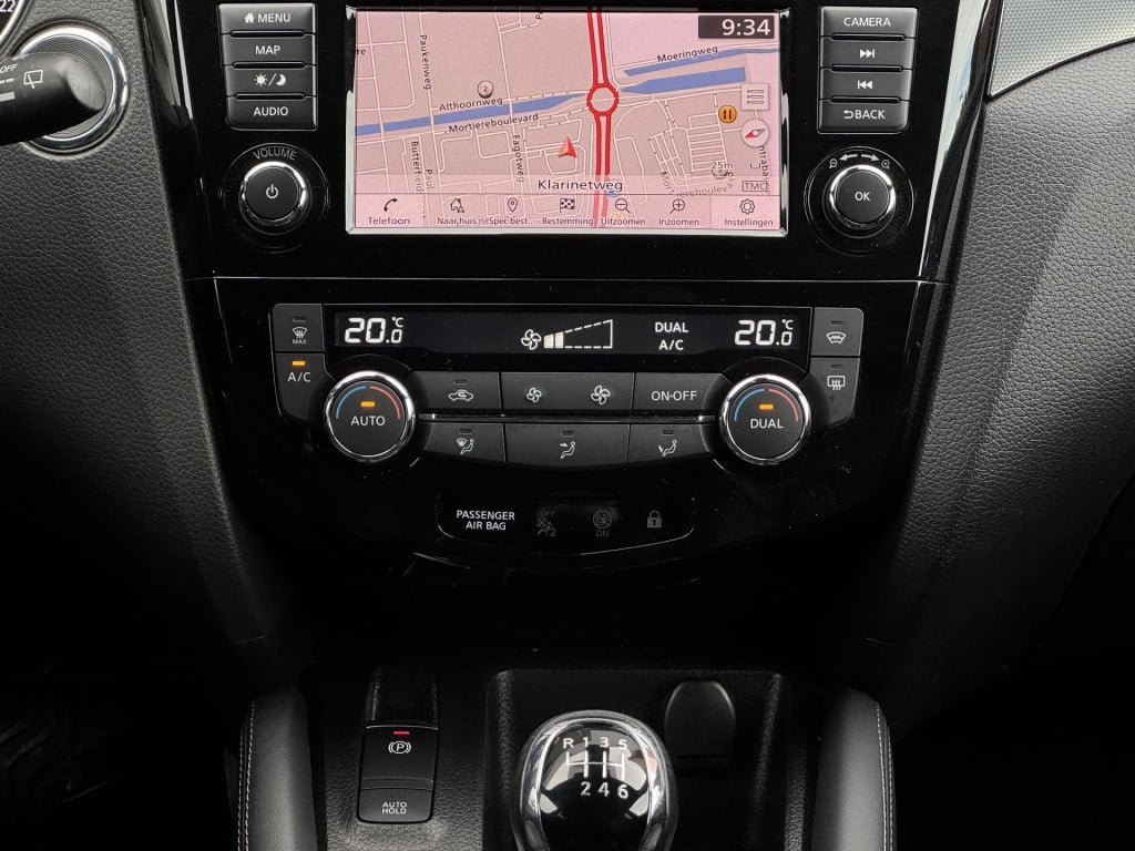 Nissan Qashqai 1.3 dig-t tekna + | trekhaak | panoramadak | nappa leder | a
