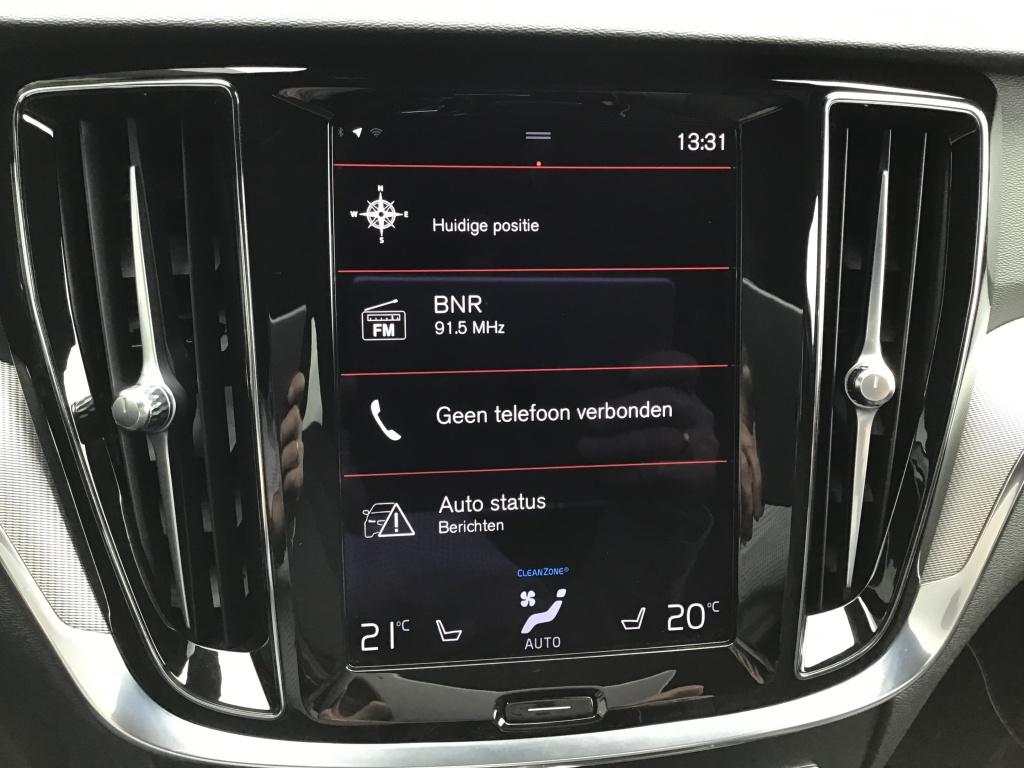 Volvo V60 2.0 t6 awd r. r-des. audio & park assist & climate line