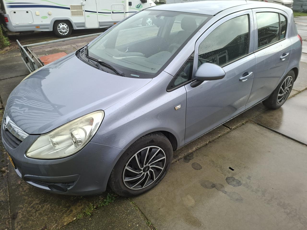 Opel Corsa 1.2 bj. 2008 met trekhaak
